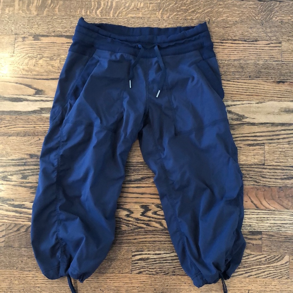 Lululemon dance crops size 6